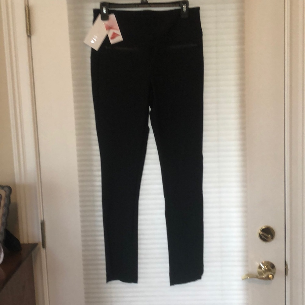 NWT Athleta Stellar Crop Pant